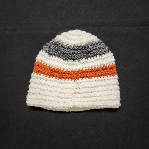 NWT Star Wars Hand-Crocheted Beanie - Picture 2 of 2